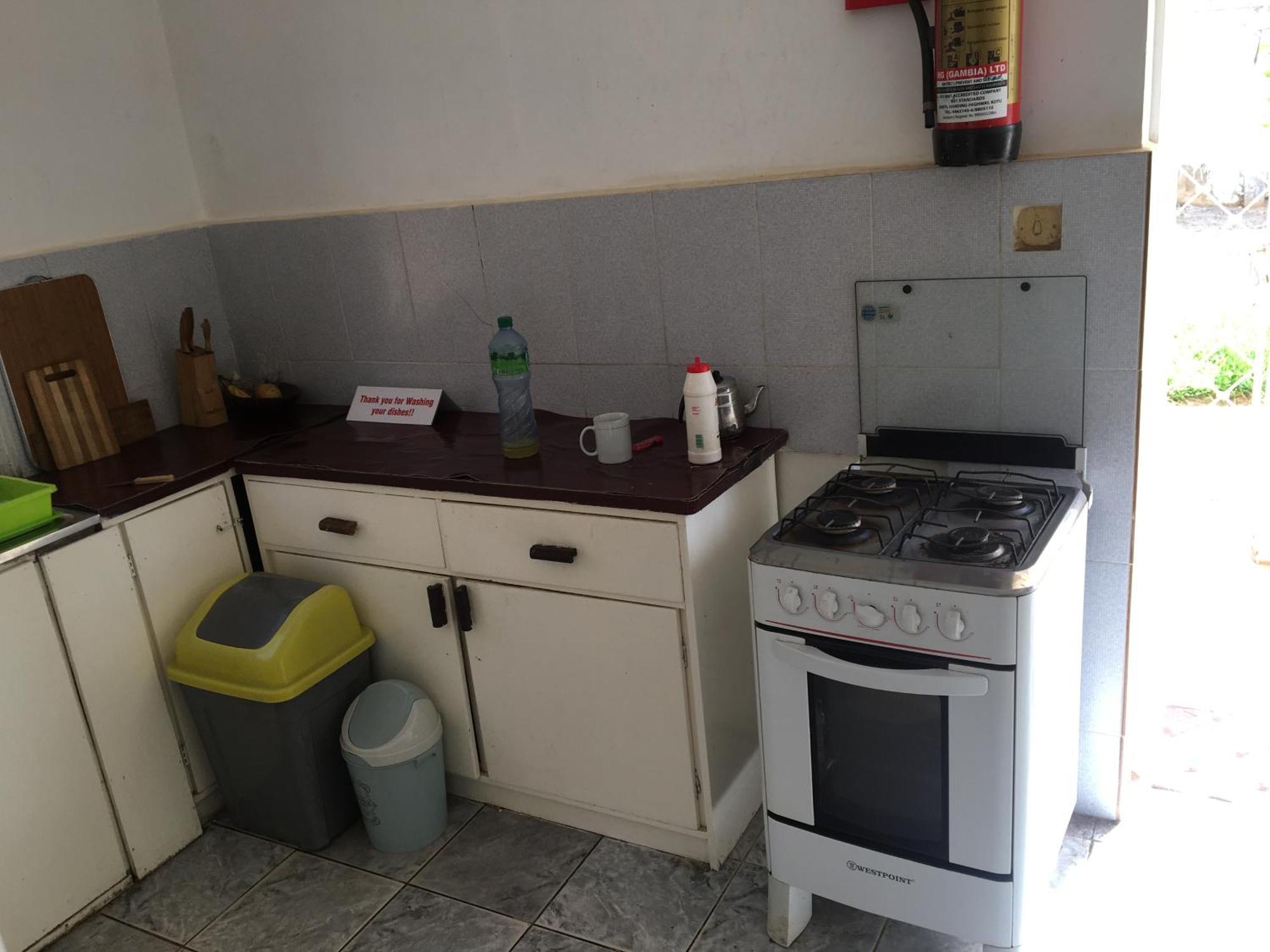 One World Village Guesthouse Bakau Exterior foto